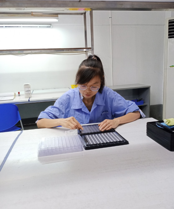 勤懇敬業(yè)、甘于奉獻(xiàn)---記晨信公司制造一部非標(biāo)班班長(zhǎng)汪玲同志